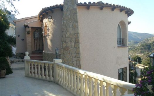 A - 551-Villa-in-Calpe-Alicante-spanje-01