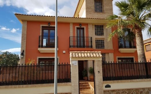 BC4050-villa-in-Torrevieja-Alicante-spanje-01