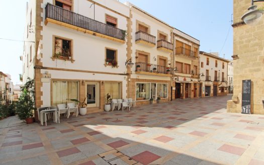 4253X-Town House-in-Javea-Alicante-spanje-01