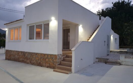 AC-05455/10244-Villa-in-Alfaz del Pi-ALICANTE-spanje-01