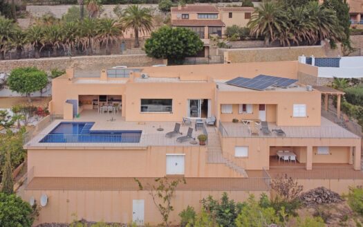 4328XX-Villa-in-Moraira-Alicante-spanje-01