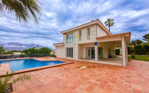 ACAC-05417/10244 – Villa in Alfaz del Pi ALICANTE