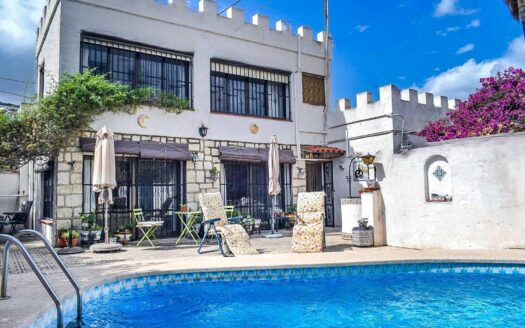 AC-05475/10244-Villa-in-Alfaz del Pi-ALICANTE-spanje-01