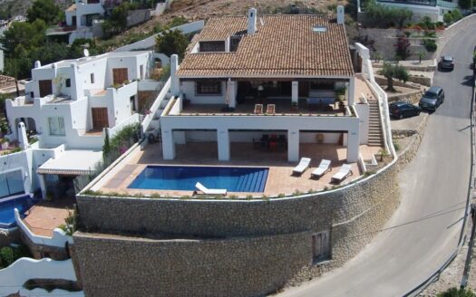 3176-Villa-in-Moraira-Alicante-spanje-01