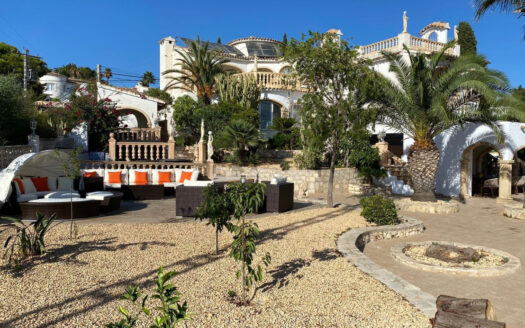 4205-Villa-in-Benissa-Alicante-spanje-01