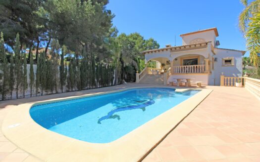 4225X-Villa-in-Moraira-Alicante-spanje-01