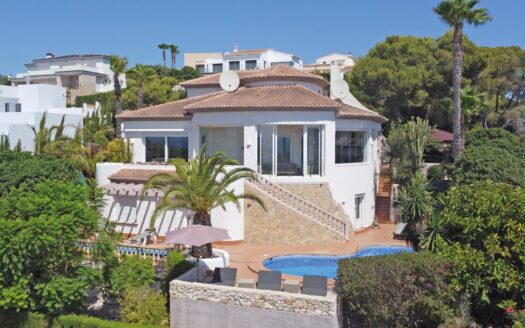 4255EX-Villa-in-Moraira-Alicante-spanje-01