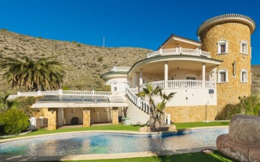 BCS8296-villa-in-Hondón De Las Nieves-Alicante-spanje-01