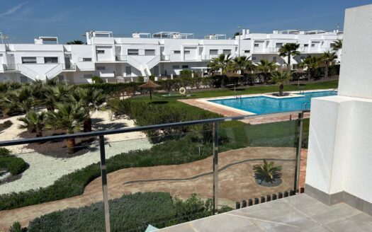 xdl1249 – Modern penthouse vlakbij de golf in Orihuela Costa