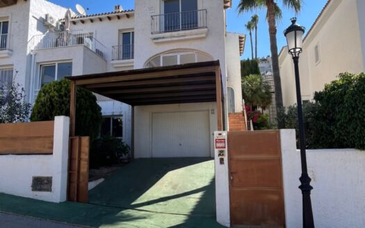GTA – 3284 – Semi-detached house in Altea Alicante