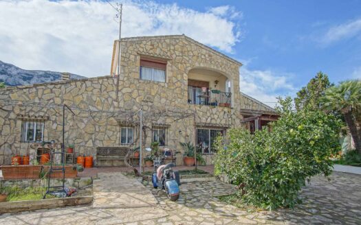 BP8234DEN – Villa in La Pedrera Denia