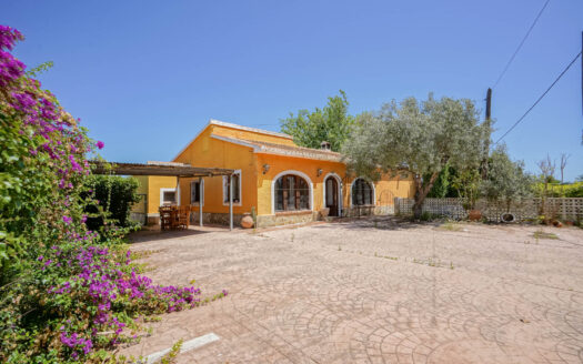 BP4549JAV – Villa in Adsubia Javea