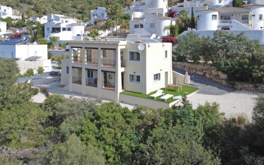 BPC4XY4536JAL – Villa in Valle del Paraíso Jalon