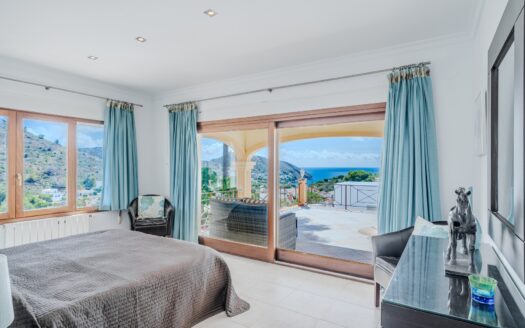 OVOV4407EX – Villa in Moraira Alicante