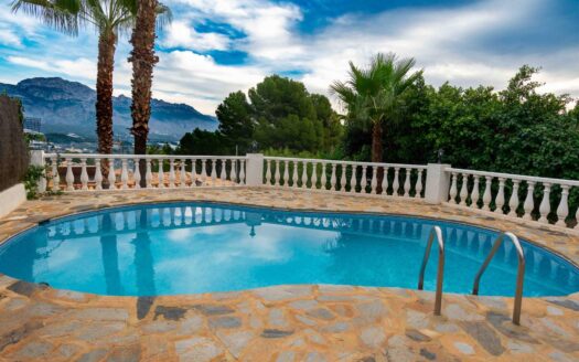 ACAC-05852/10244 – Terraced house in La Nucía ALICANTE
