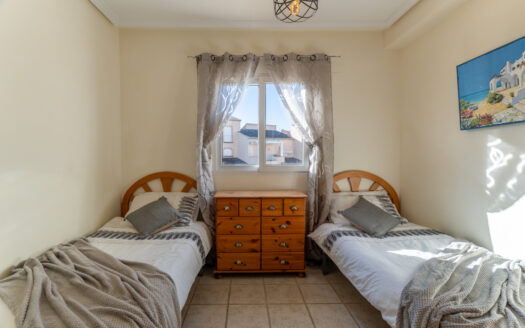 BPC4XY4604JAV – Dorpshuis in